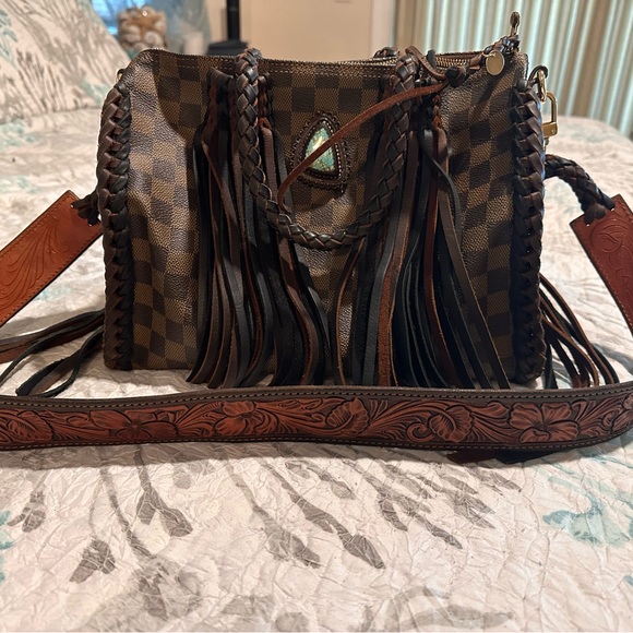Authentic Louis Vuitton barrel purse. - Picture 8 of 8